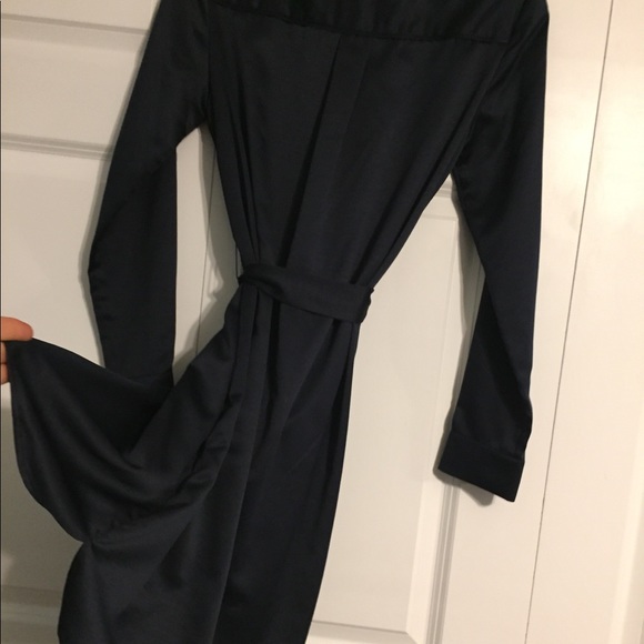 Banana Republic navy silky shirt dress - Picture 4 of 4